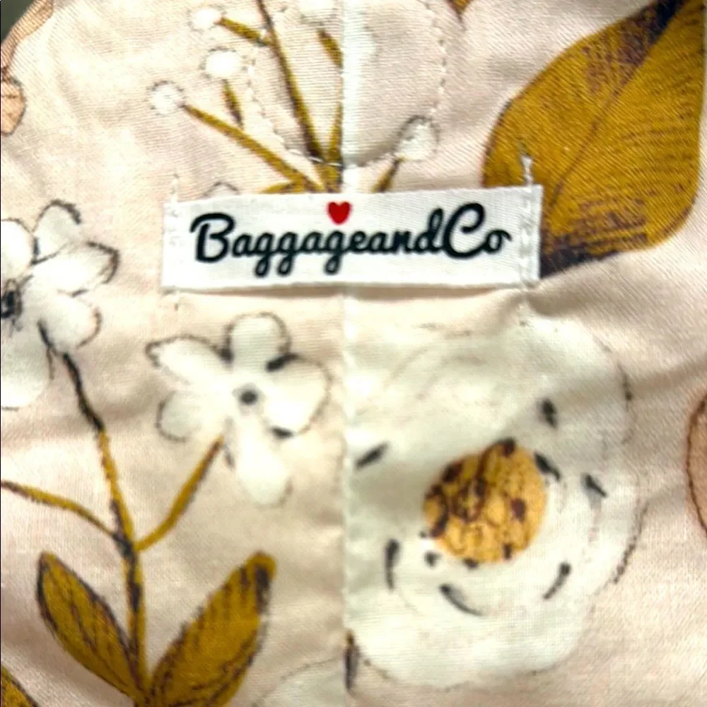 Baggagean and Co. Pink Floral Cream Waffle Knit Soft Reversible Fabric Hobo Bag